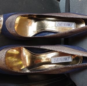 Jennifer lopez heels